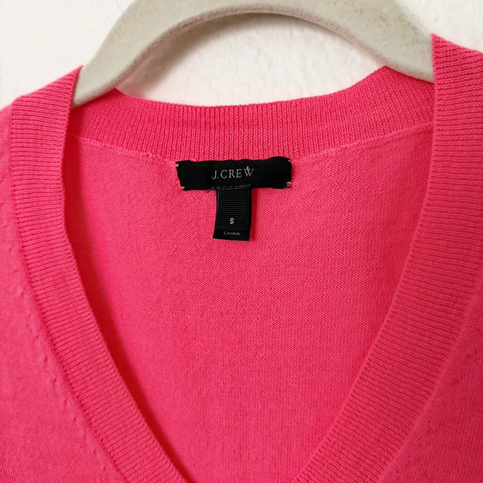 [J. Crew] Bright Pink 100% Merino Wool V-Neck Sweater Lightweight Size Small S - Image 9