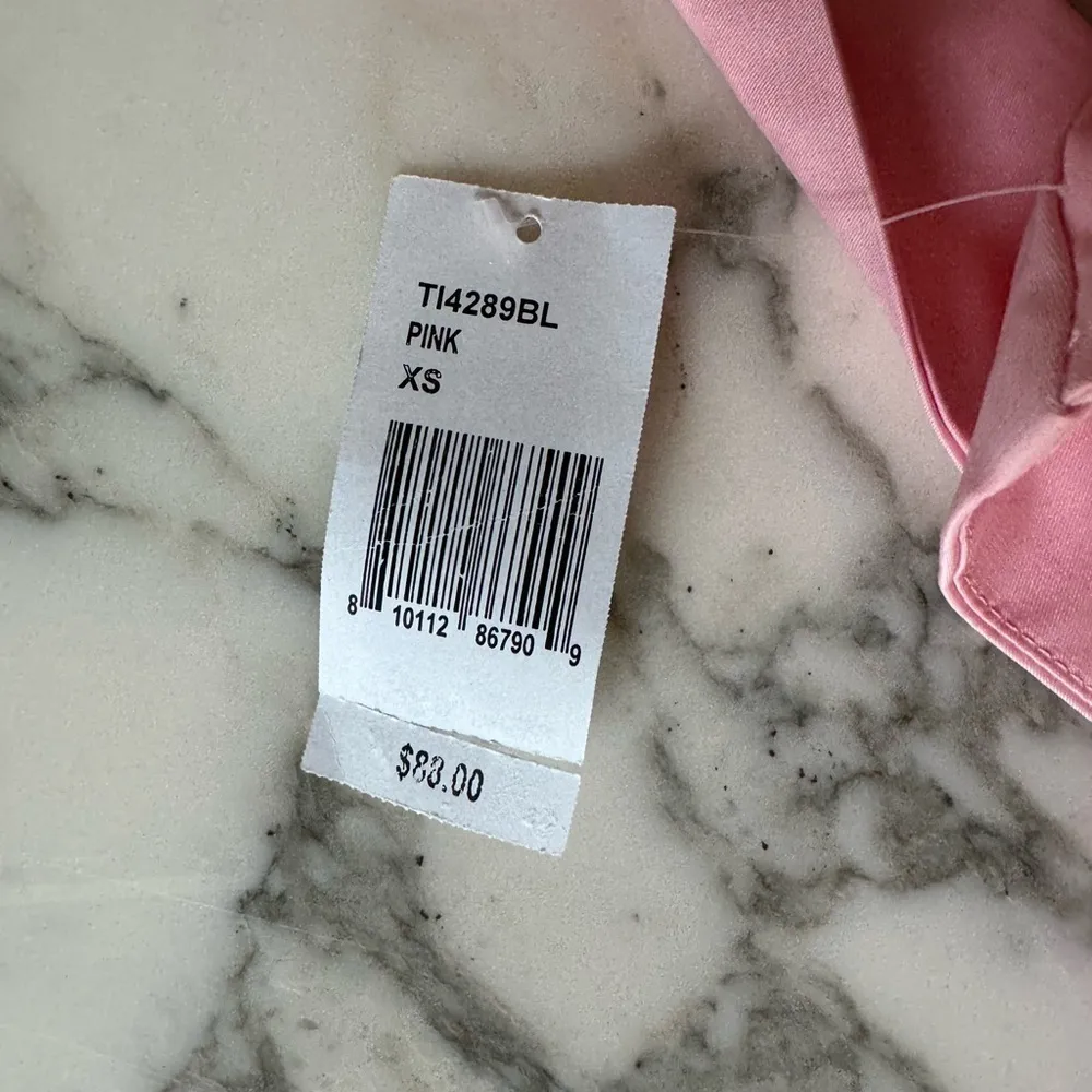 NWT Fore Womens Bow Front Tank Cutout Peplum Top - Image 7