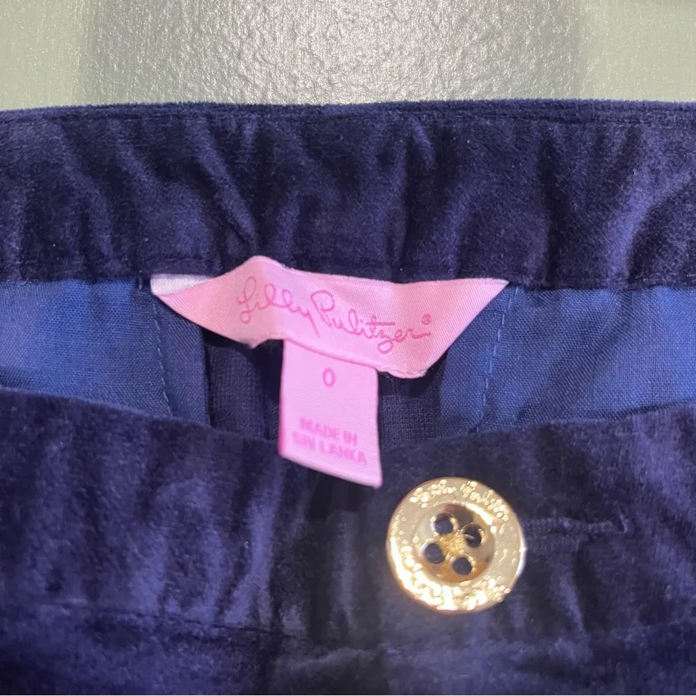 Lilly Pulitzer Adie Shorts Navy Velvet with Gold Embroidered Pineapples size 0 - Image 4