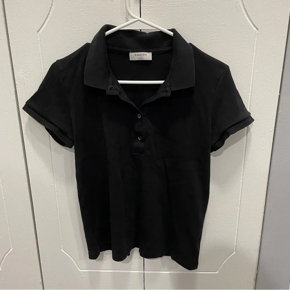 Aritzia Babaton Black Deaton Tennis Short Sleeve Shirt - Image 2
