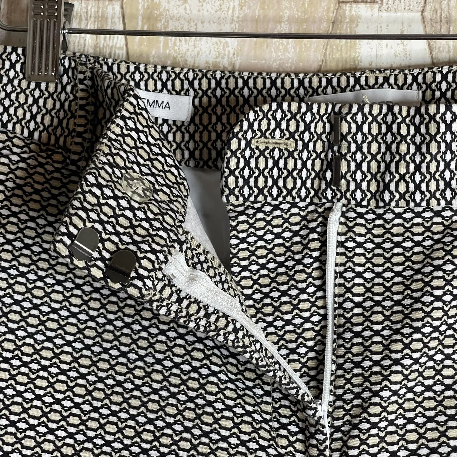 Liz Clairborne Emma Ankle Pants Women's‎ Size 18 Geometric Biege Ivory Black - Image 5