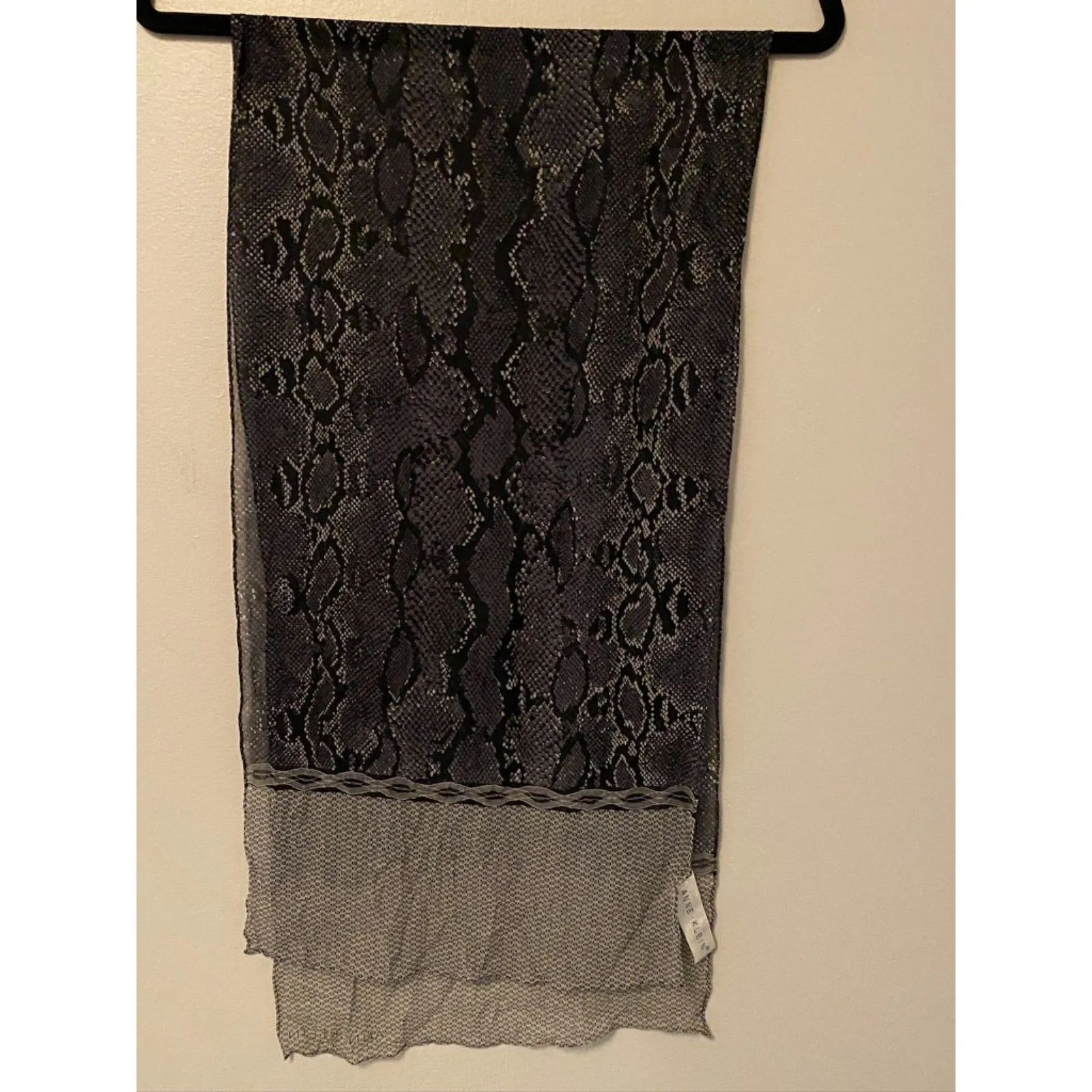 Anne Klein Scarf 100% Silk - Image 2