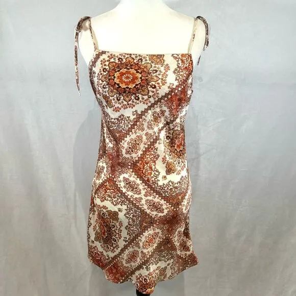 Molly Green white and rust boho tie shoulder satin slip mini dress size small - Image 2
