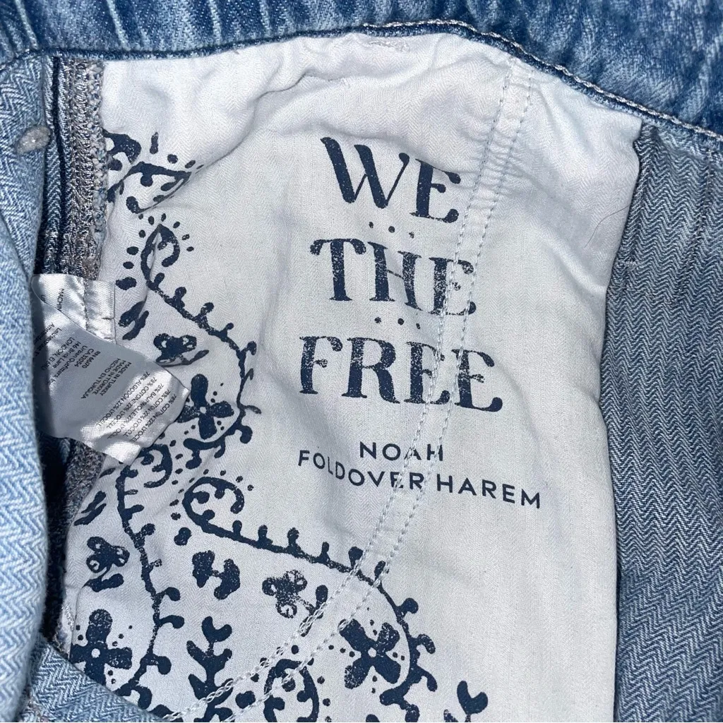 Free People We The Free Noah Foldover Harem Jeans Light Blue Denim Women M Boho - Image 11