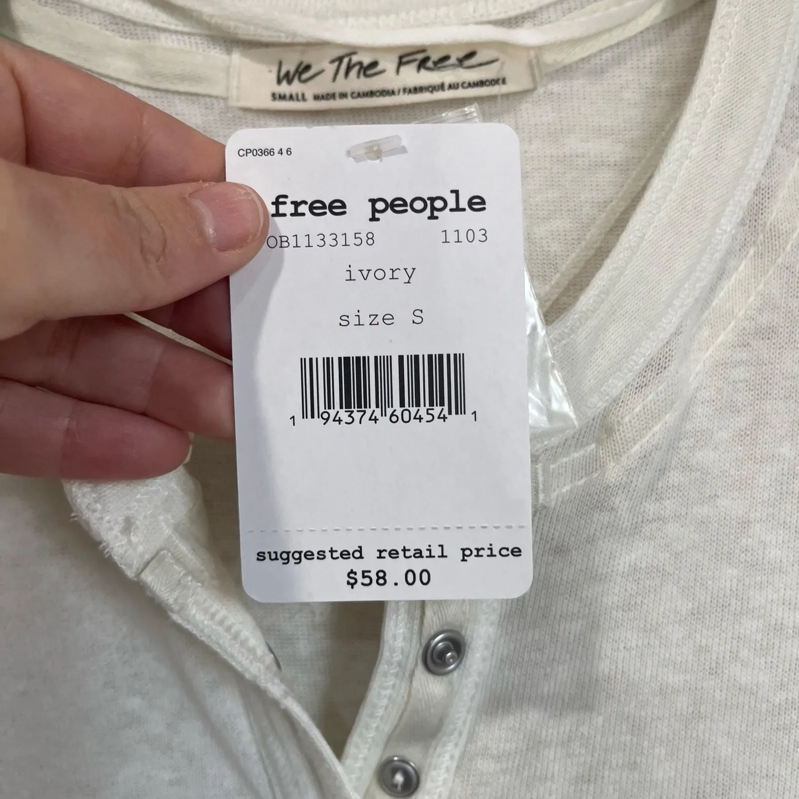 We The Free Ivory Button Henley Tee NWT Size Small ($58) - Image 9
