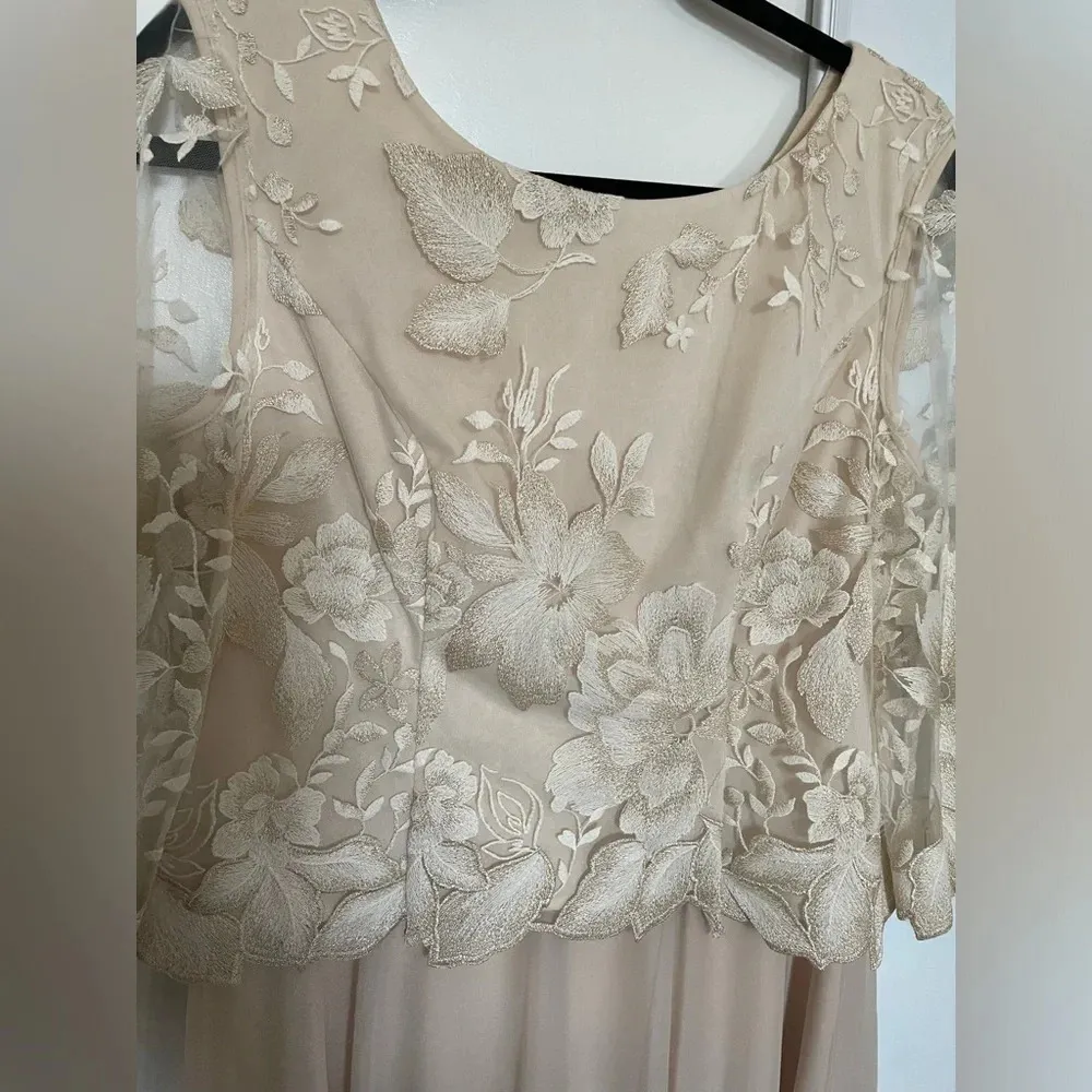 Alex Evenings Round Neck 3/4 Sleeve Floral Embroidered Stretch Mesh Dress Sz 10P - Image 4