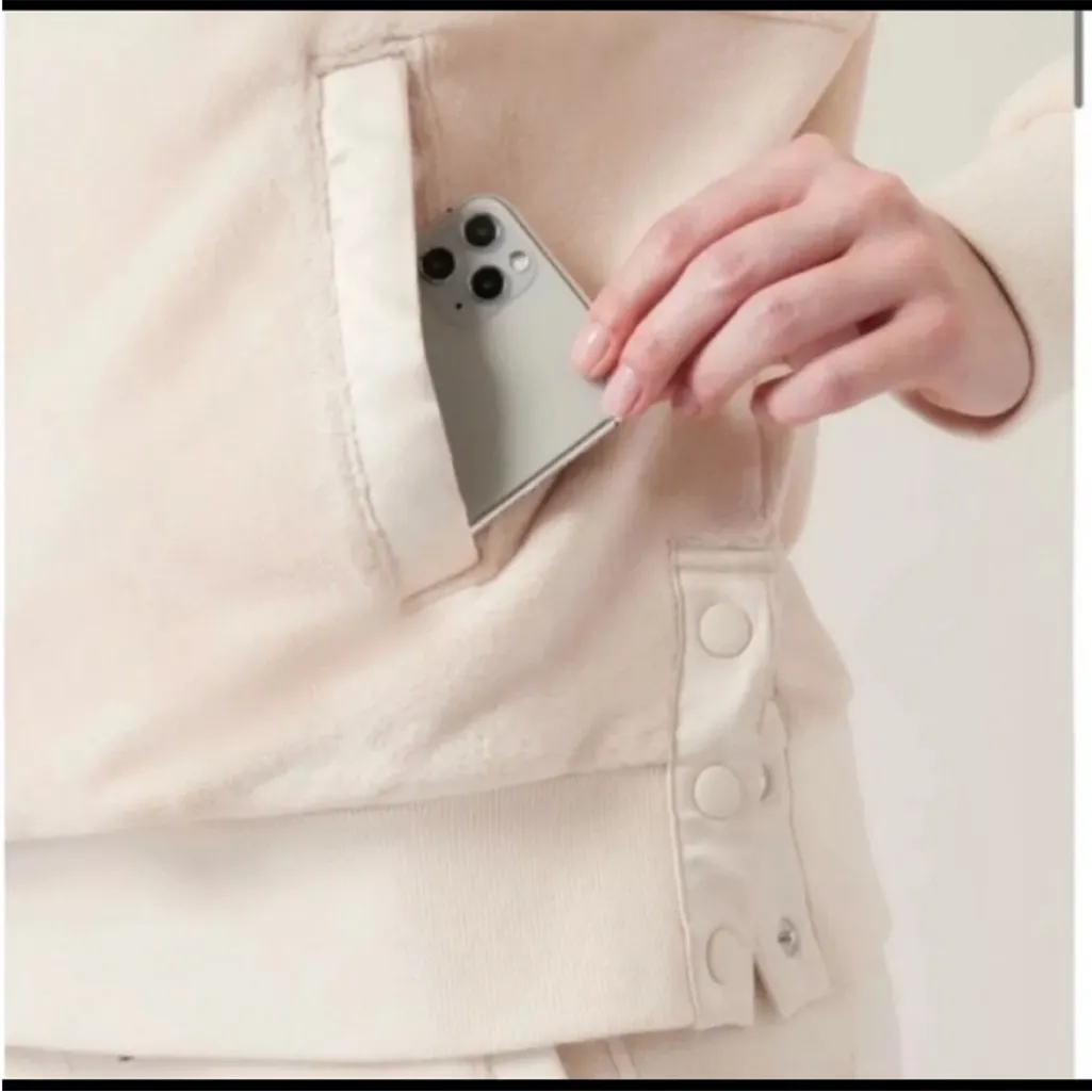 Athleta Recover Cozy Snap Front Sweatshirt Size M - Image 3