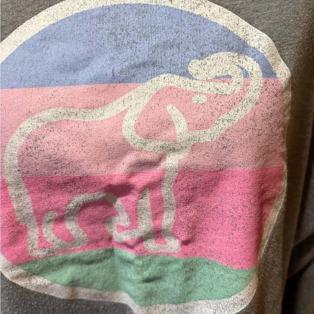 Crown & Ivy Gray pastel Elephant Graphic Sweatshirt vintage 90’s - Image 3