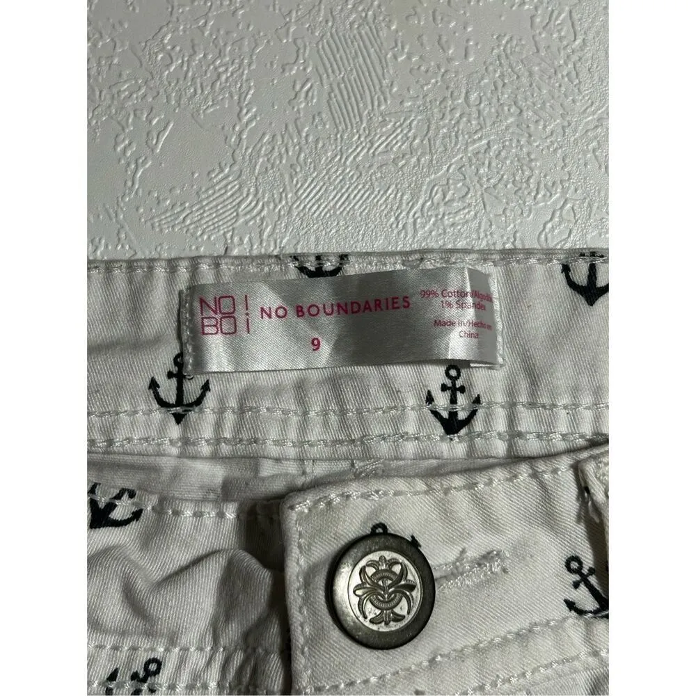 No Boundaries White Anchor Print Shorts | Size 9 - Image 4