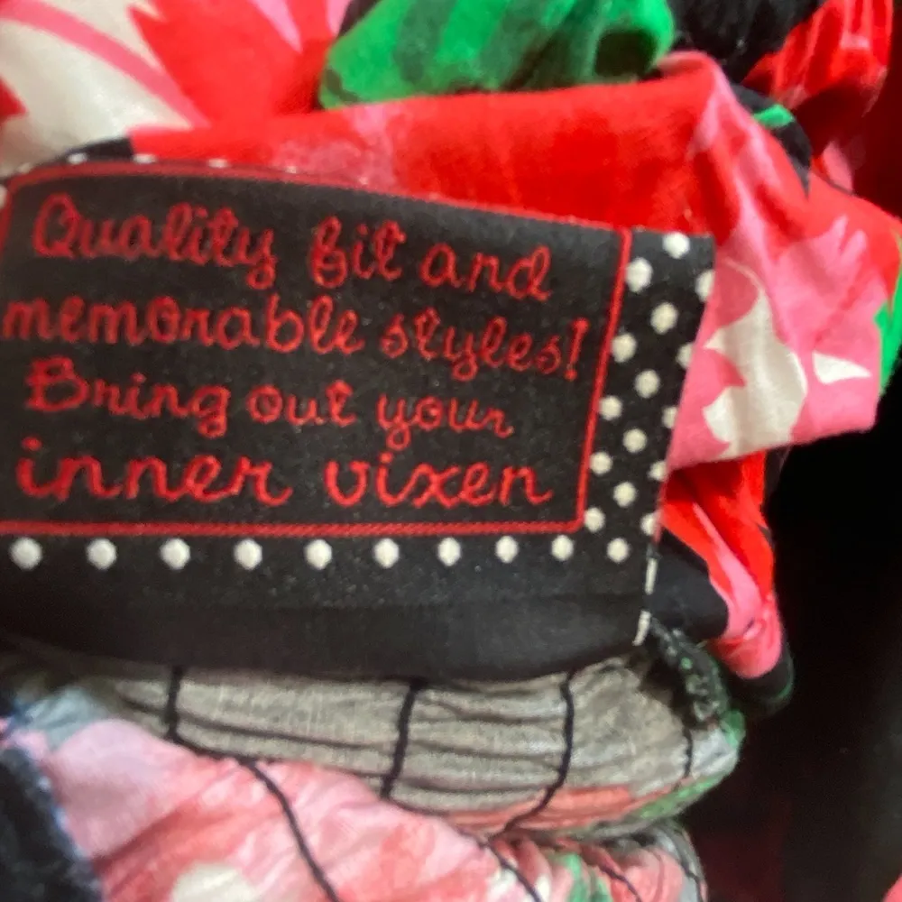 Voodoo Vixen Floral Black & Red Floral Swing Dress Size XS - Image 6