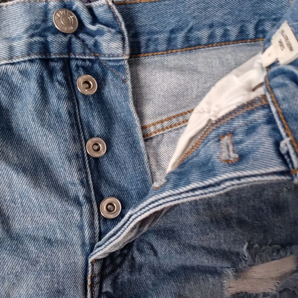 Madewell relaxed denim shorts size 24 - Image 7