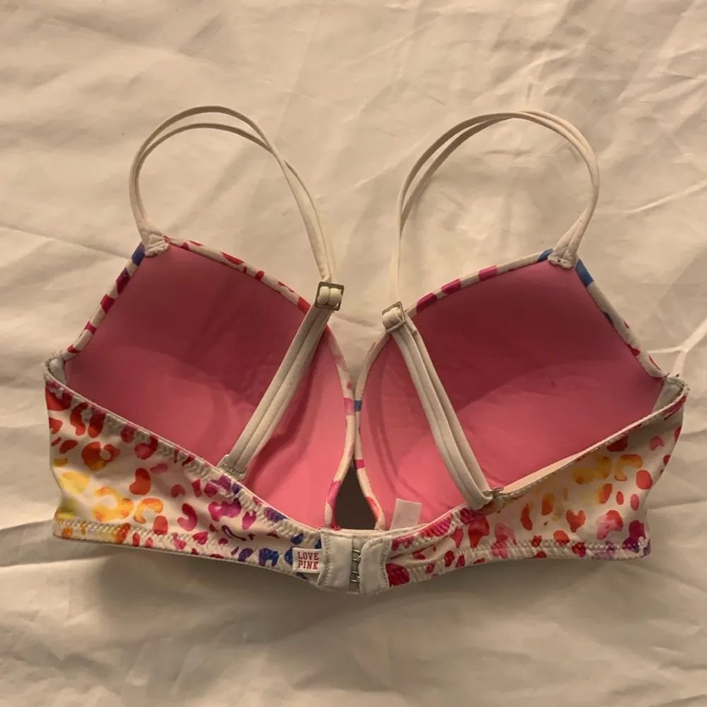 EUC PINK Rainbow Leopard Convertible Push-up Plunge Bra - Image 2