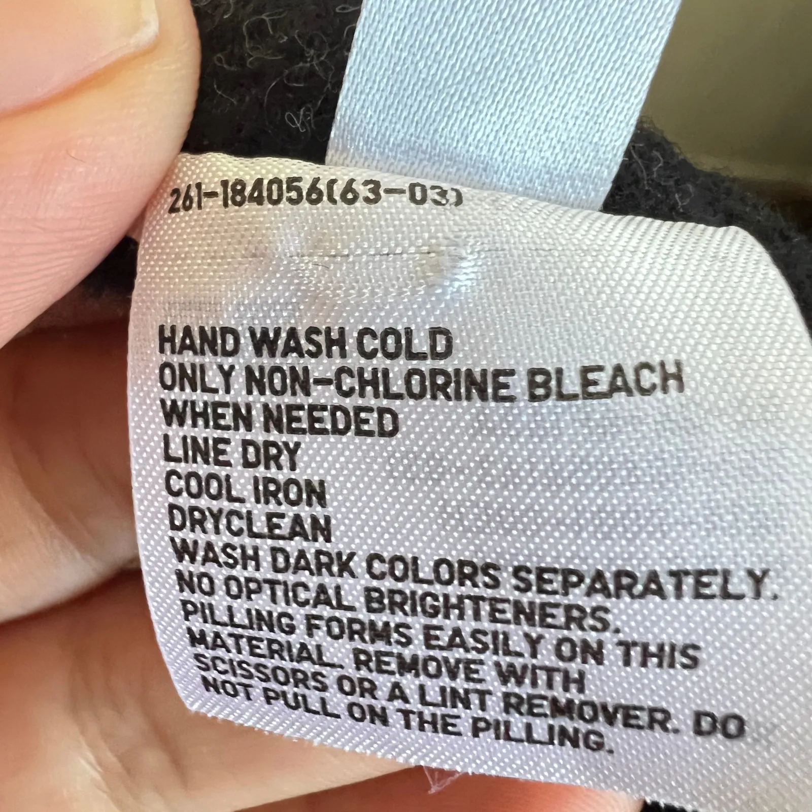 Uniqlo Womens Black Poncho Shawl Wrap One Size Winter Cold Old Money - Image 4