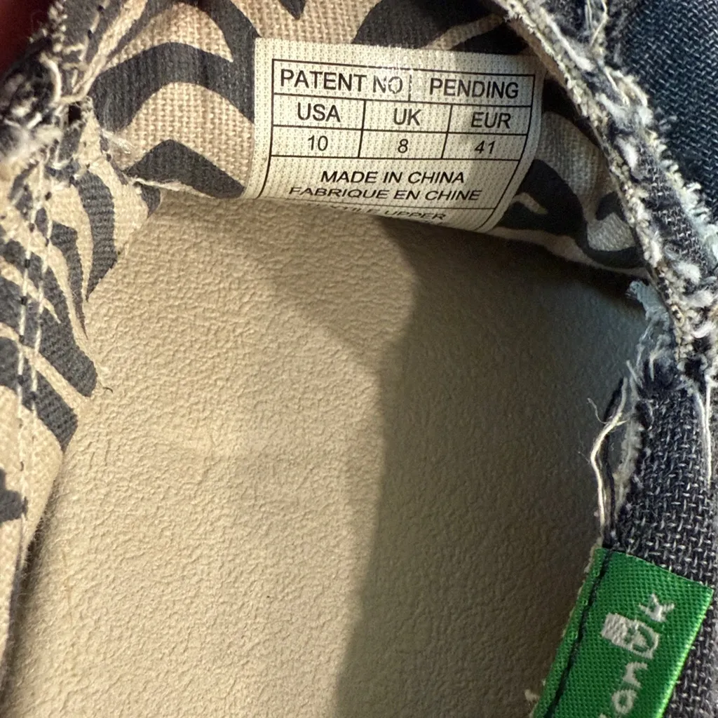 Sanuk NWOT Women’s Denim Raw Edge size 10 shoes - Image 3