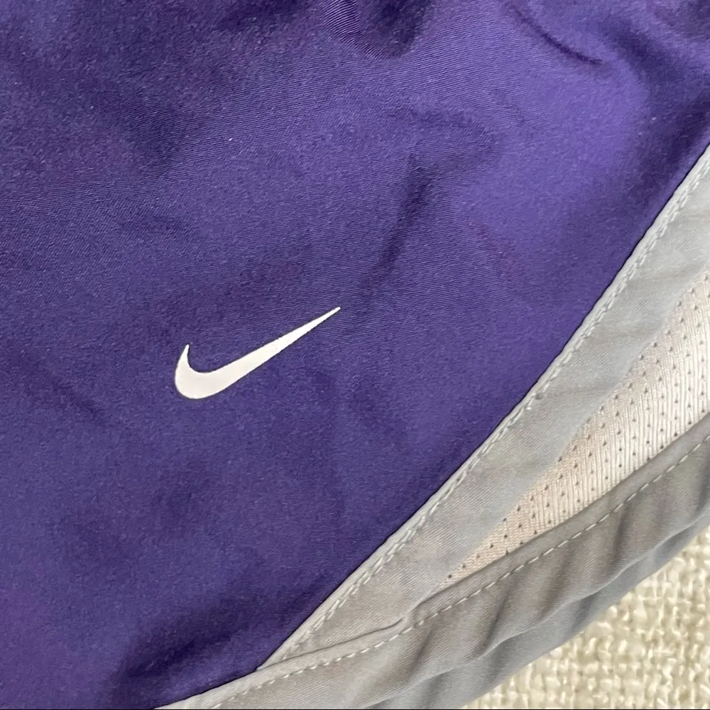 Nike Women’s Team Shorts - Image 5