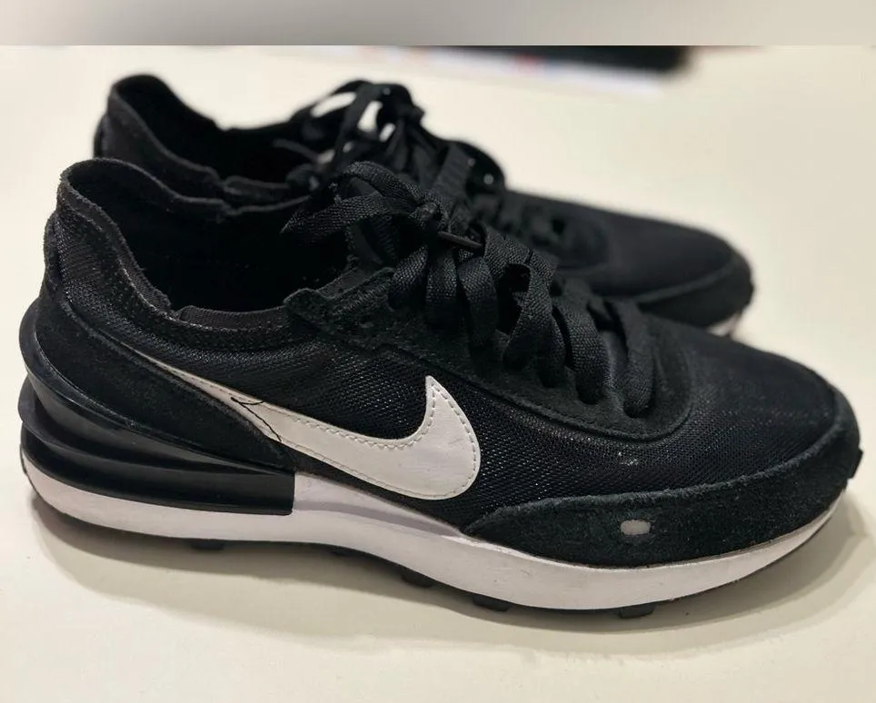 Nike One Waffle Black and White Running shoes 7 - Image 7