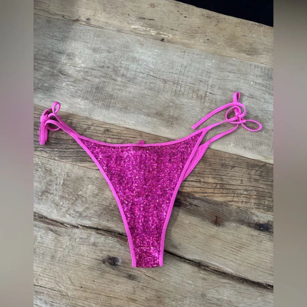 🪩NWT SOLD OUT SKIMS Bikini Bar Tie Bikini Bottom~Medium~Flamingo 🦩 - Image 8