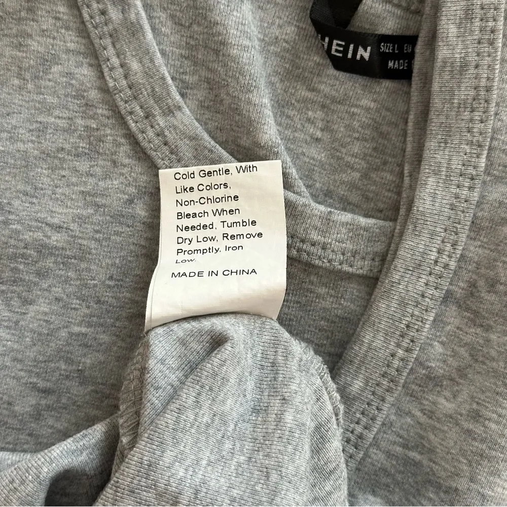 SheIn  | Basic Cropped Tank Top | Large - Image 5