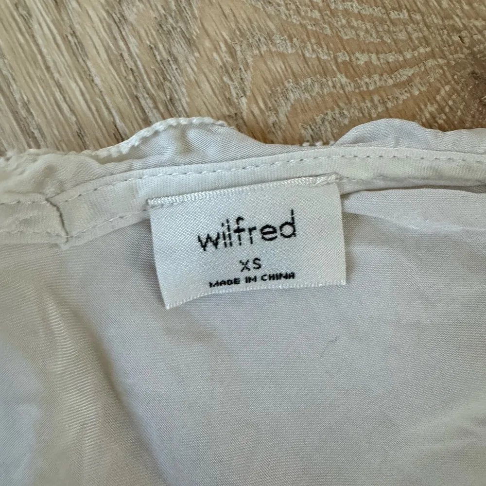 Wilfred Aritzia Cupro Silky Effect White Tank Camisole Size XS - Image 2