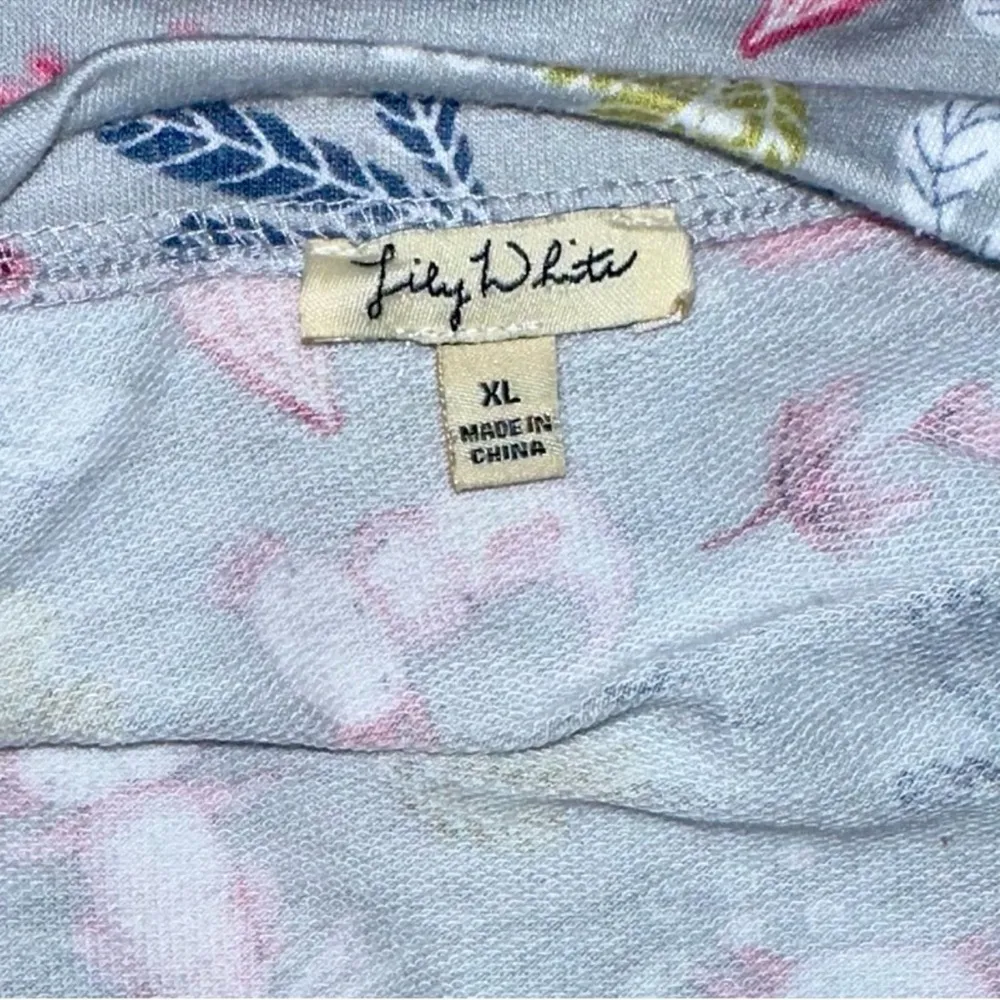 Lily White Women’s Axolotl & Undersea Print Sweatshirt, XL - Image 3