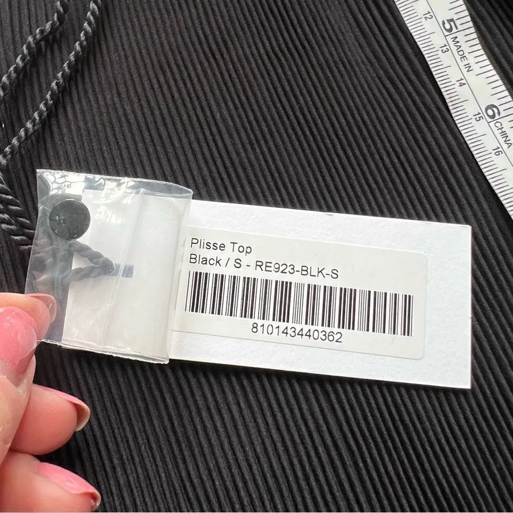 The Reset R Label Plisse Top Black NWT Small Short Sleeve Satin Pleated Shirt - Image 13