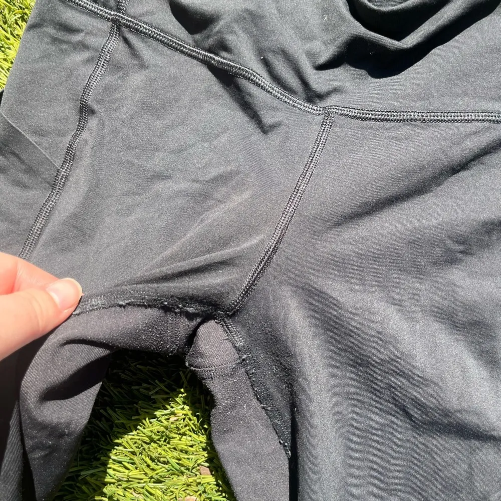 Lululemon Leggings With Pockets Black - Image 3