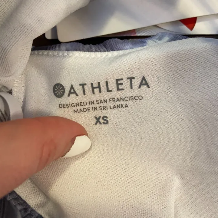 NWT Athleta Blue & White Tie-Dye Tulum Ladder Bikini Top - Image 3