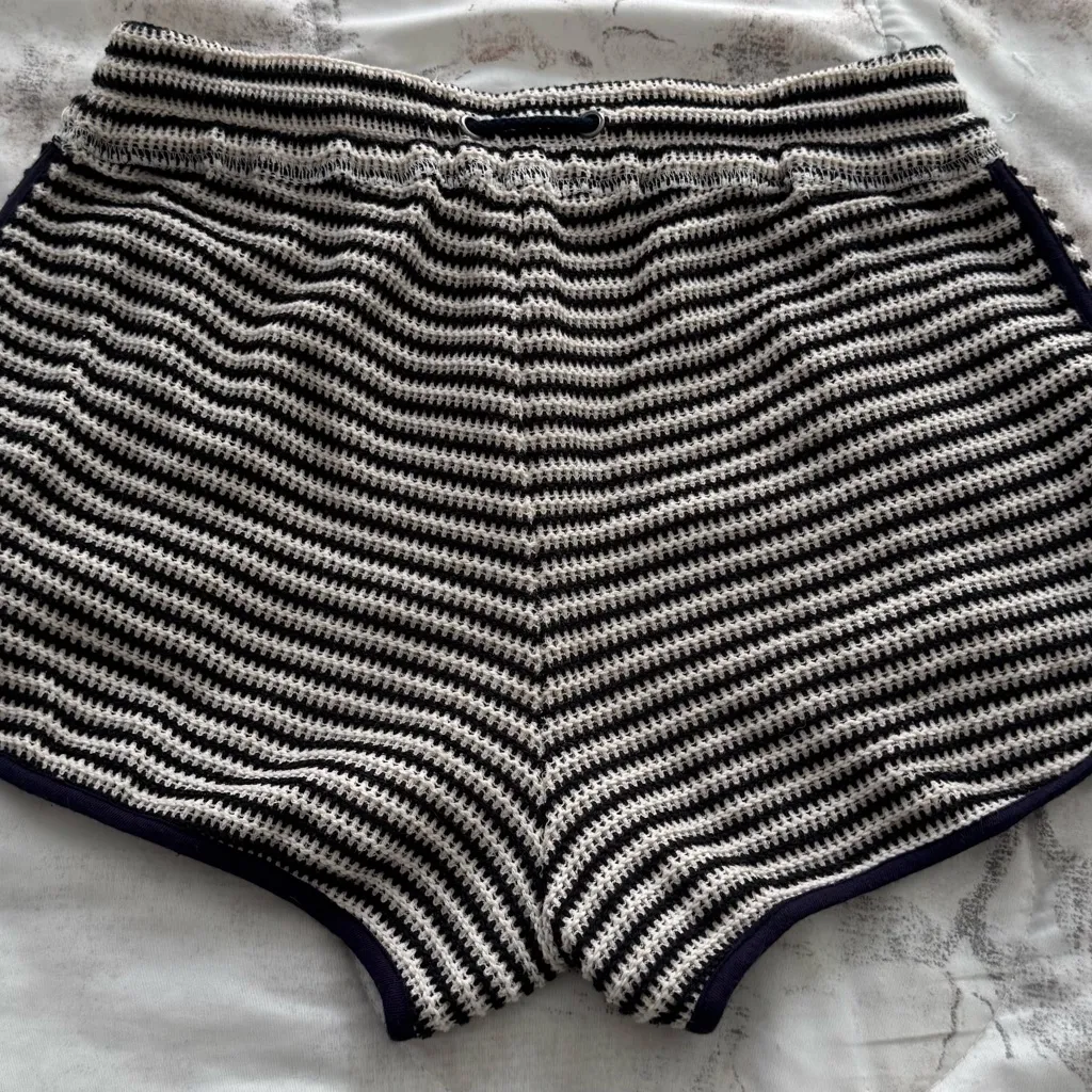 Splendid striped navy blue and white Textured Knit shorts, size XS pockets boho - Image 12