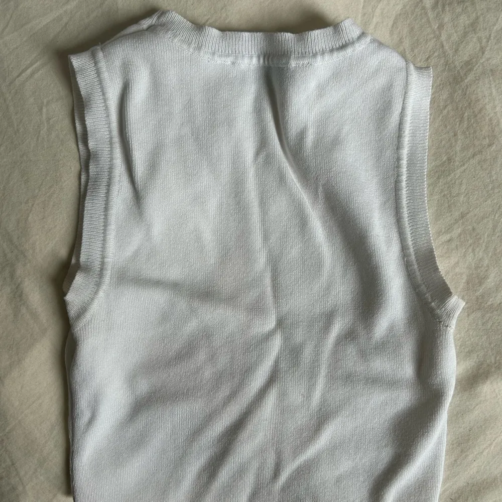 Zara White Sleeveless Top - Image 2