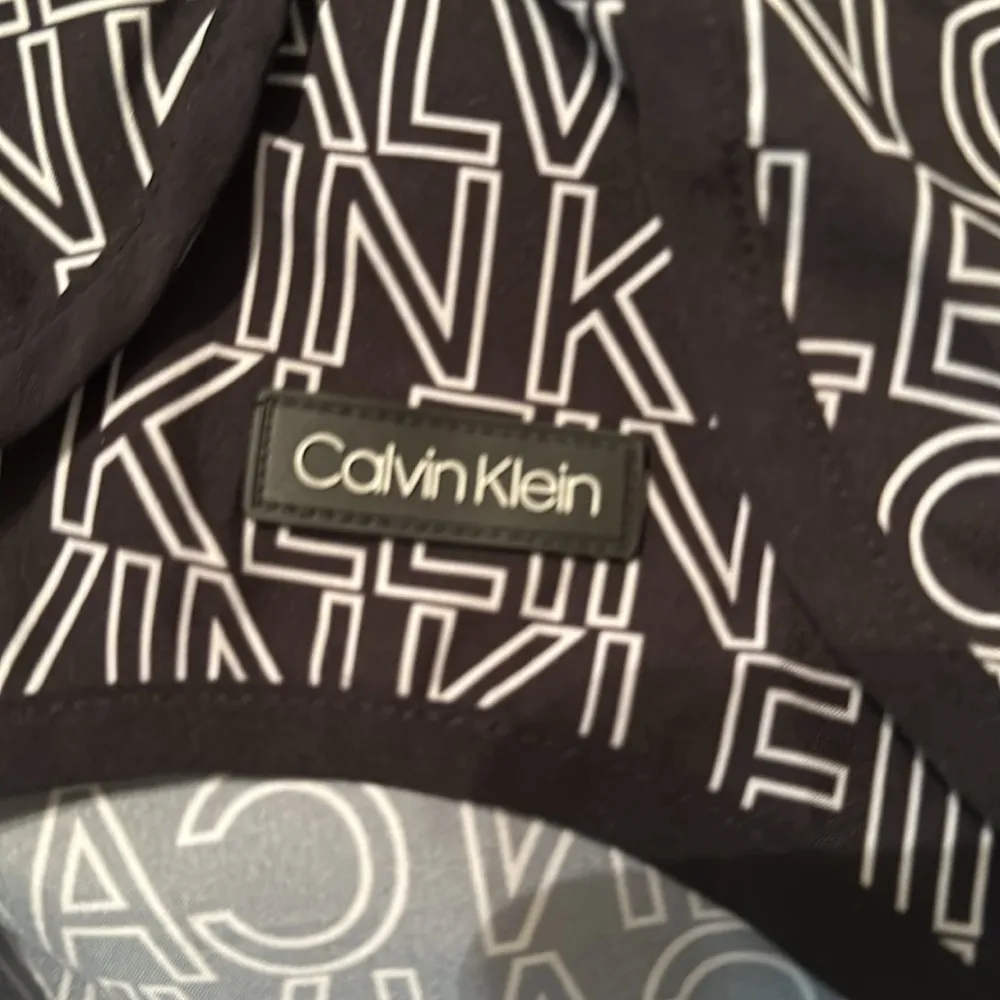 Calvin Klein XL women’s shorts. Super comfy- does have small paint stain front. - Image 5