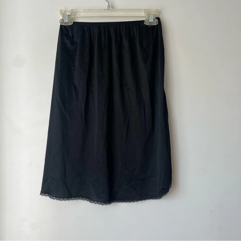 Vintage 80s Vanity Fair Black Lace Trim Side Slit Slip Skirt S - Image 4