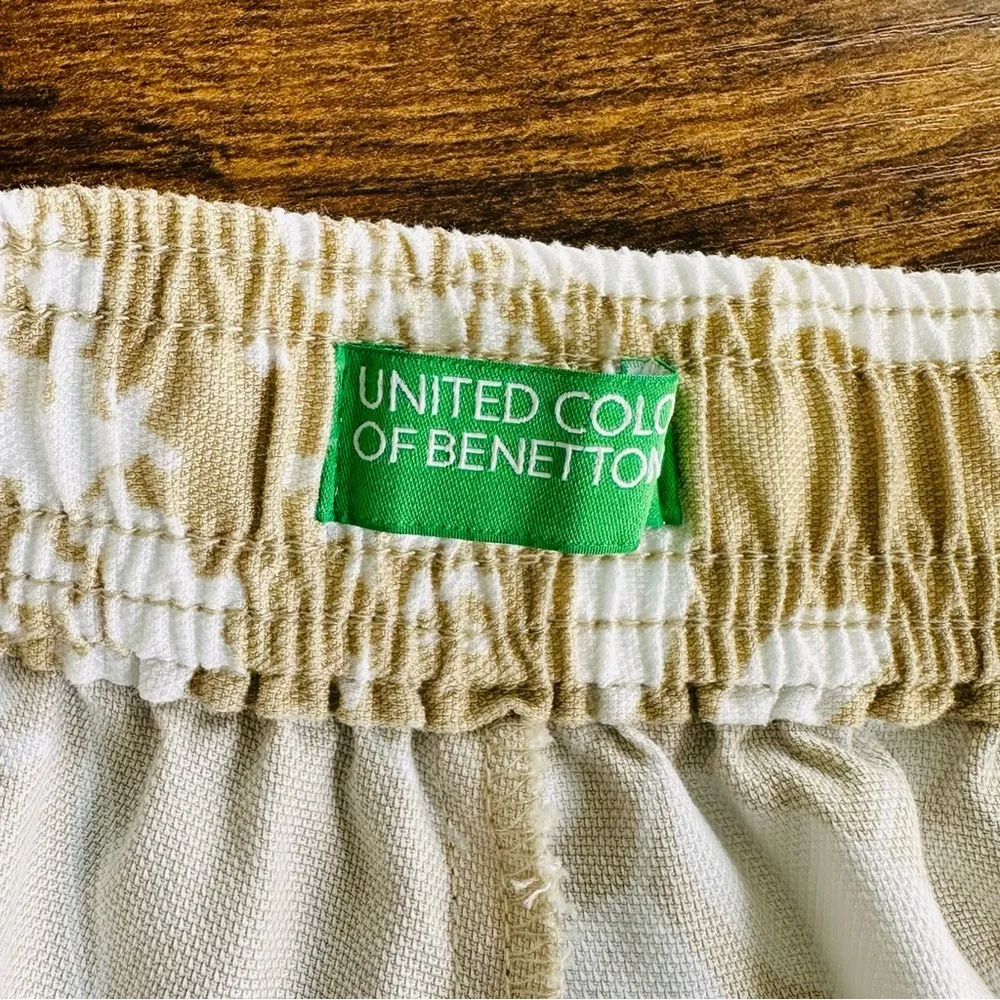 United Colors of Benetton Floral Print Shorts - Size XL - Image 12