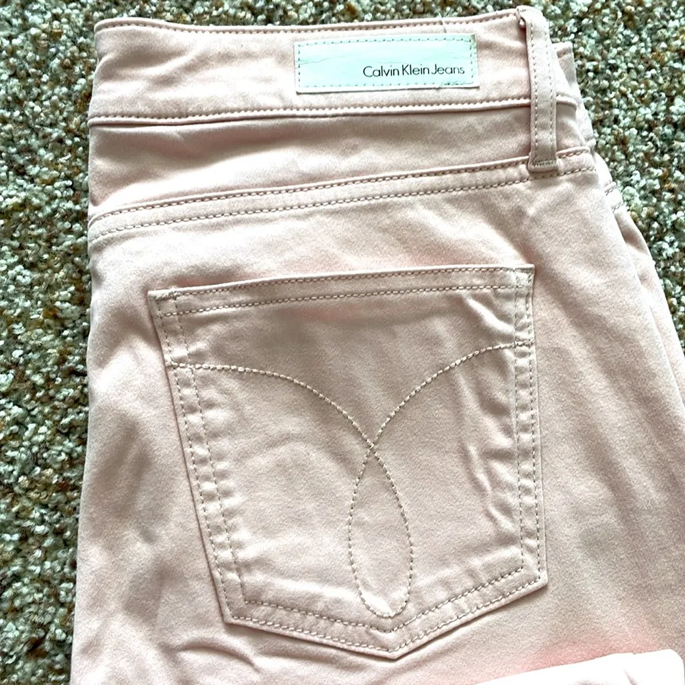 Calvin Klein Jeans women’s 28x27 ankle skinny jeans in pink size 4 EUC - Image 10