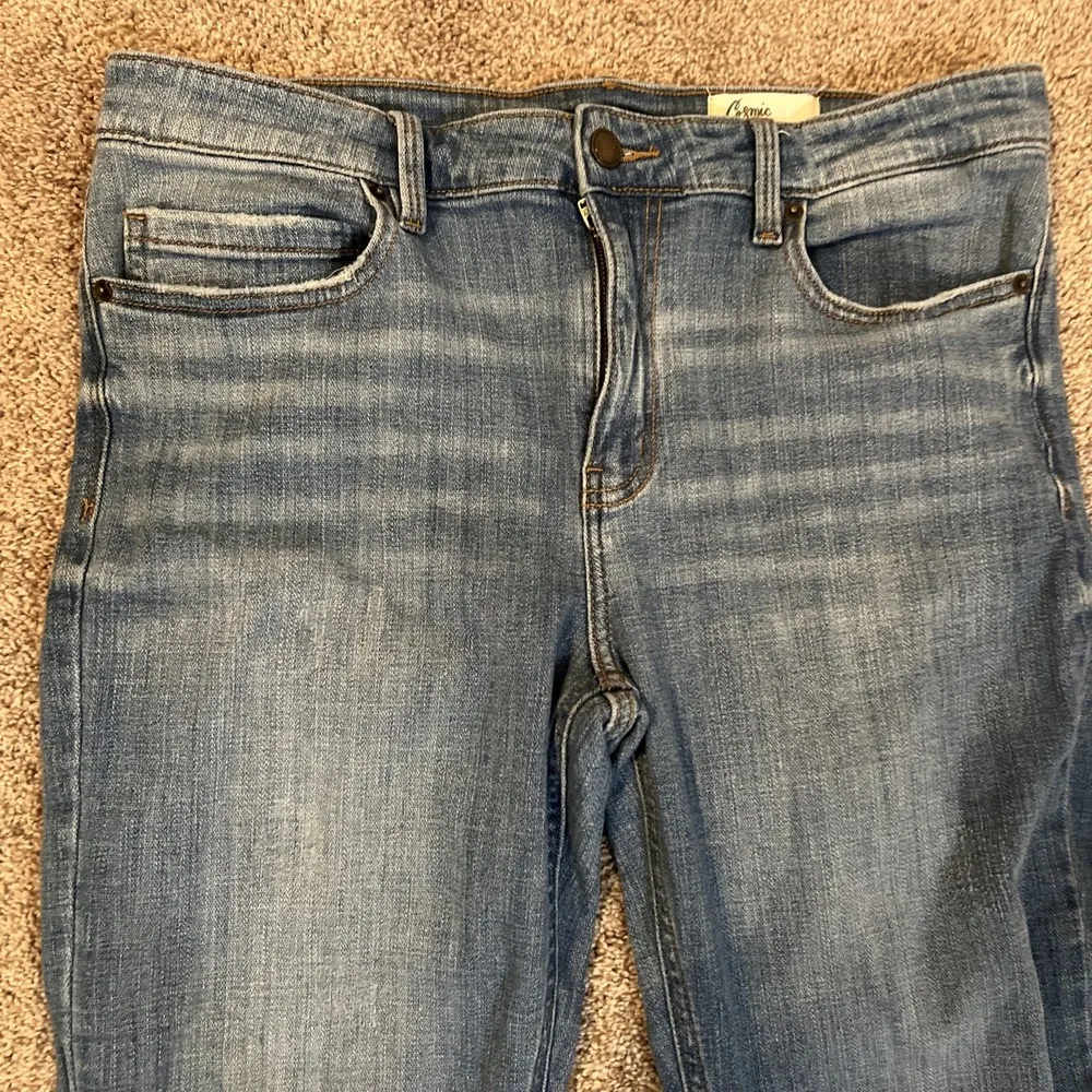 Cosmic Blue Love Jeans Womens 31 Blue Mid Rise Light Wash Straight 98% Cotton - Image 2