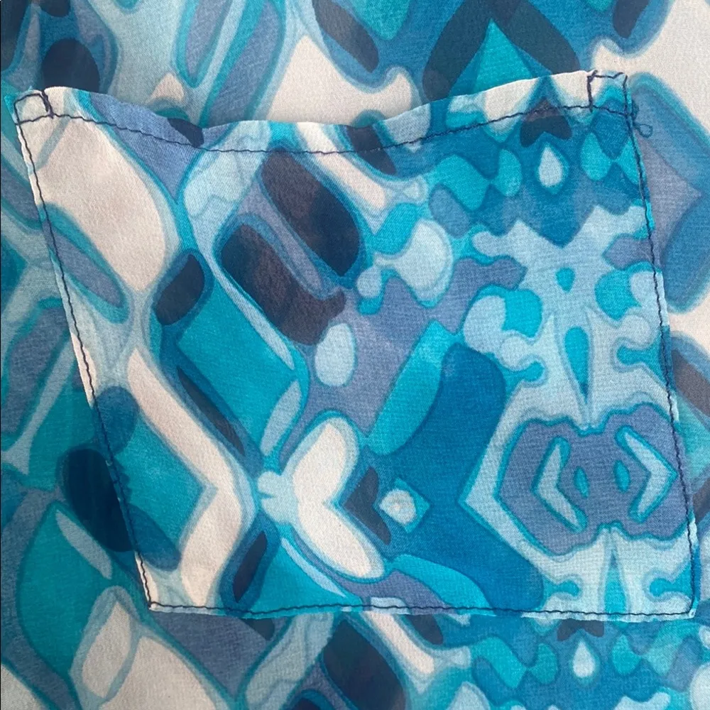 Newport News Blue Buttoned Blouse with Long Sleeves - Image 6