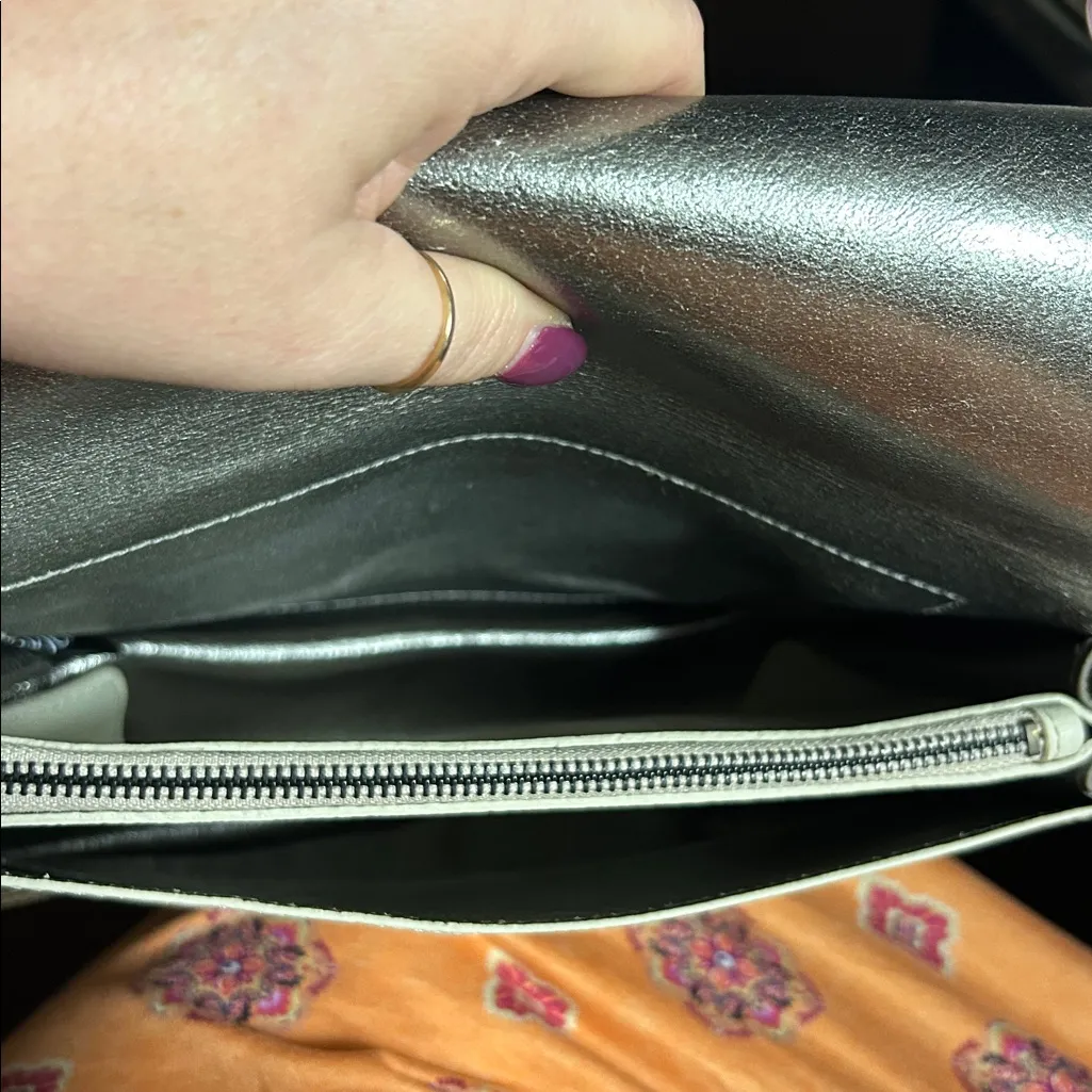 Botkier Crosstown Medium Leather Hobo Bag in a cream or taupe colorblock design - Image 7