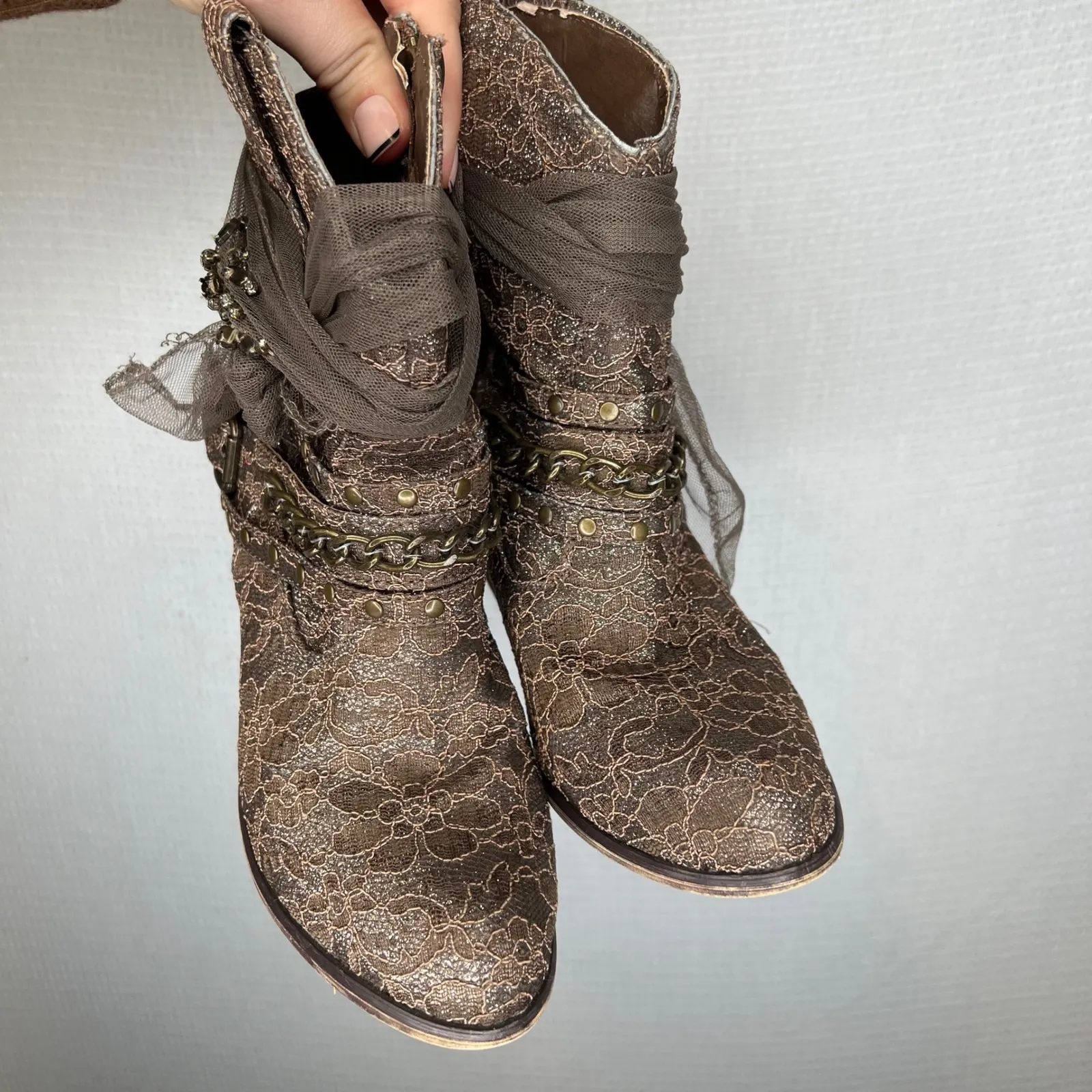 Not Rated Brown Lace Rhinestone Chain Western Ankle Boots Women's Size 7.5M - Image 2