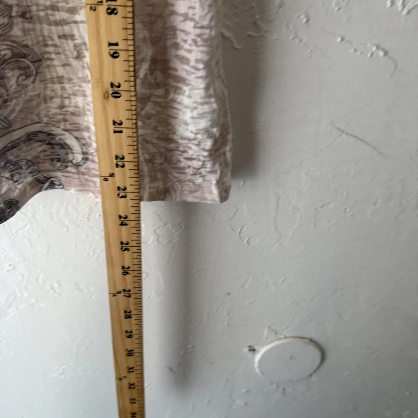 Cato Y2k Tuscan Large White‎ Gray Short Sleeve Rhinestone Scroll Print Top - Image 6