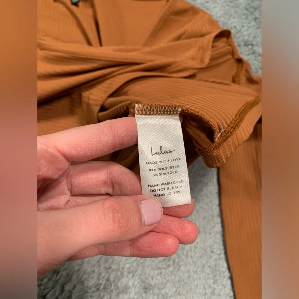 Women's Long Sleeve Ribbed corset style crop Top medium - Image 5