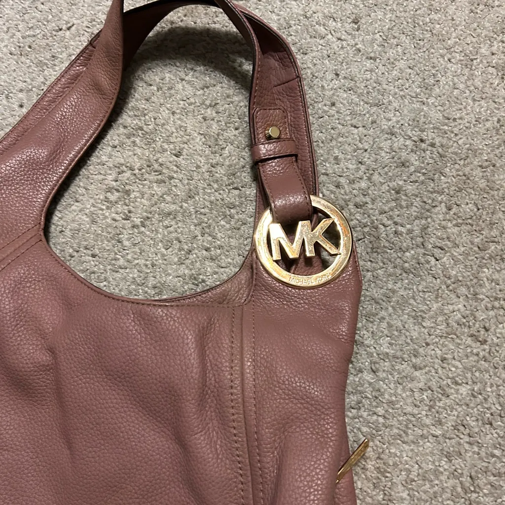 Michael Kors Brown mauve Hobo Bag with Pebbled Leather‎ and MK Charm - Image 2