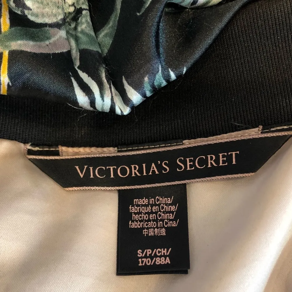 Victoria Secret tropical leaf print bomber jacket - Image 5