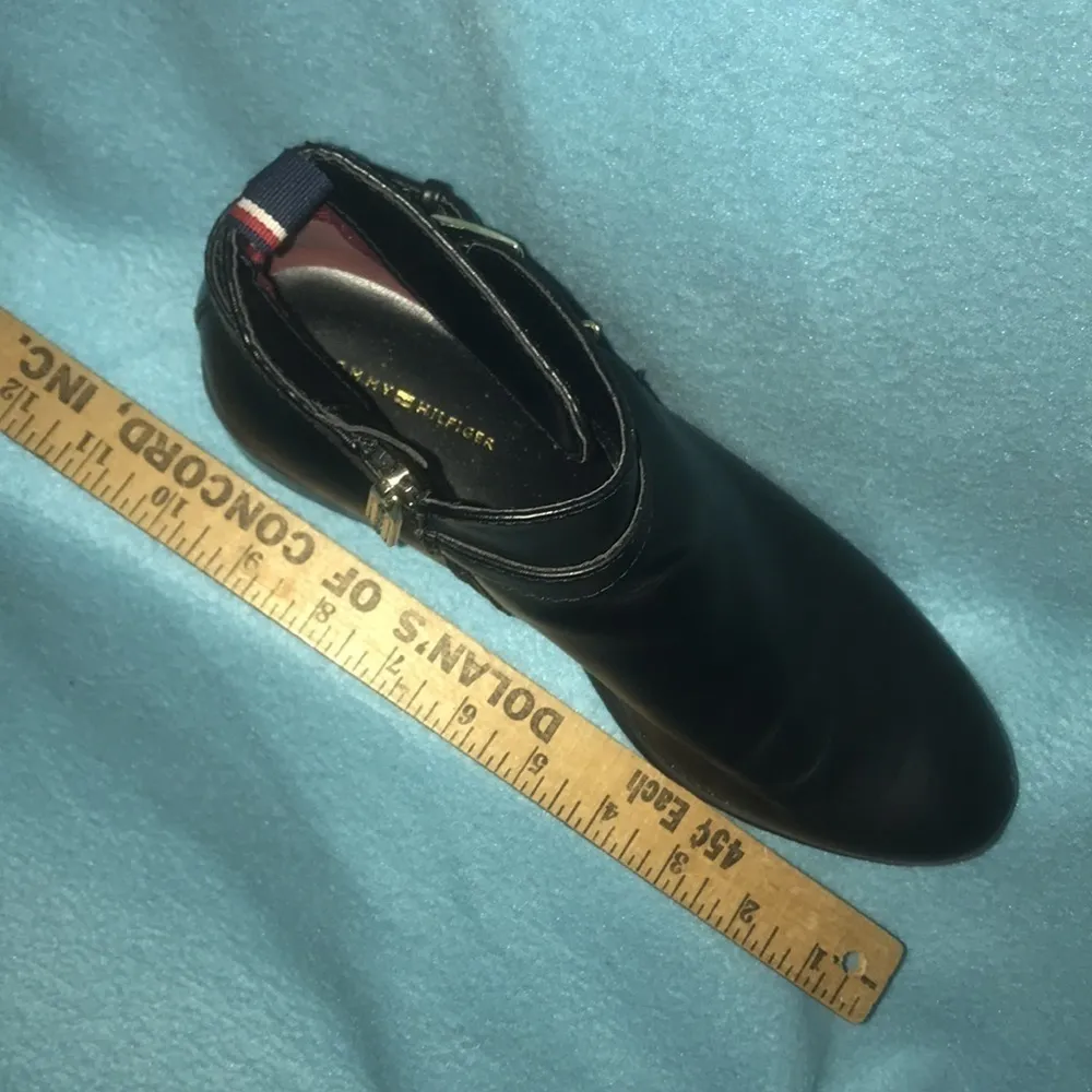 TOMMY HILFIGER Danni ankle boots horse-bit & buckle details black NEW size 8.5 M - Image 11