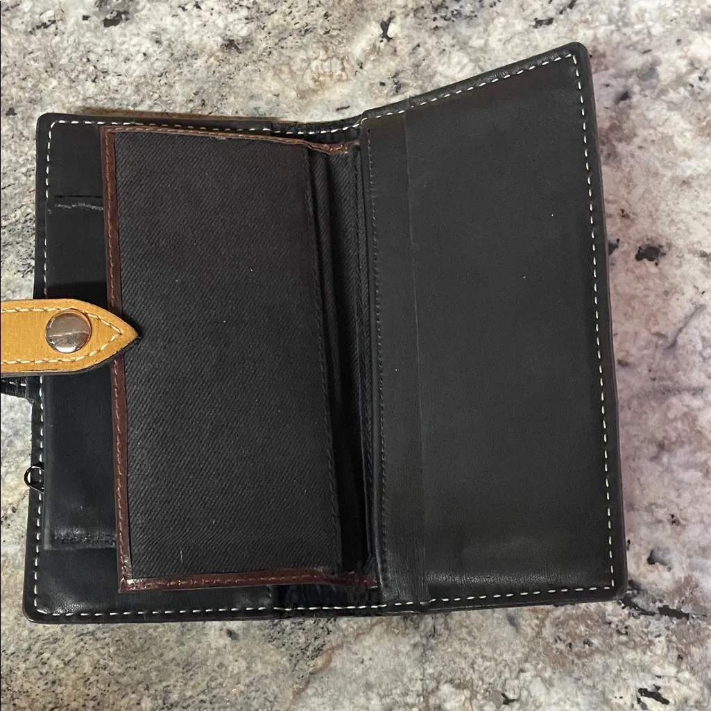 Western Tan and Black Woven Wallet - Image 5