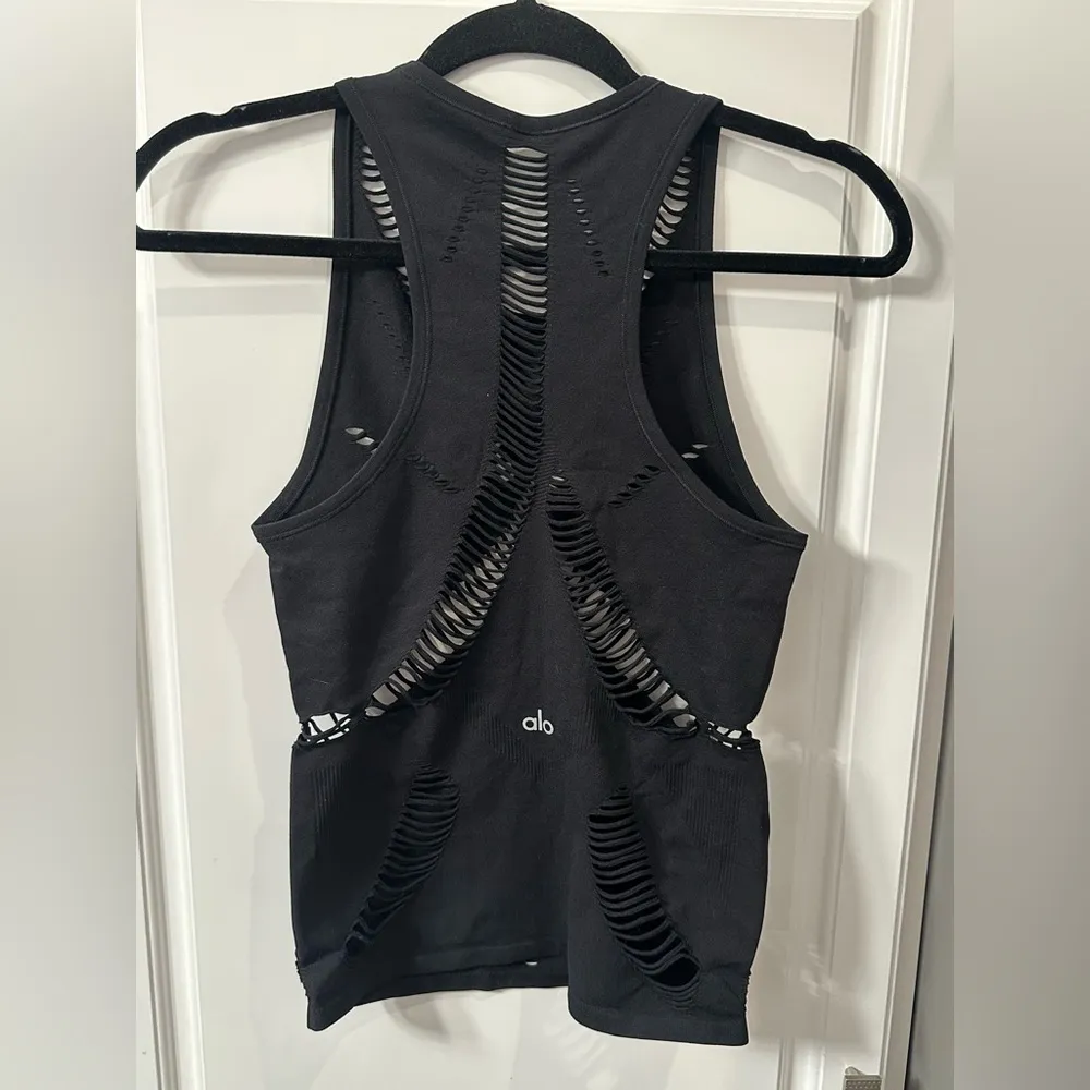 Alo Yoga  Women’s Tank Top - Image 2