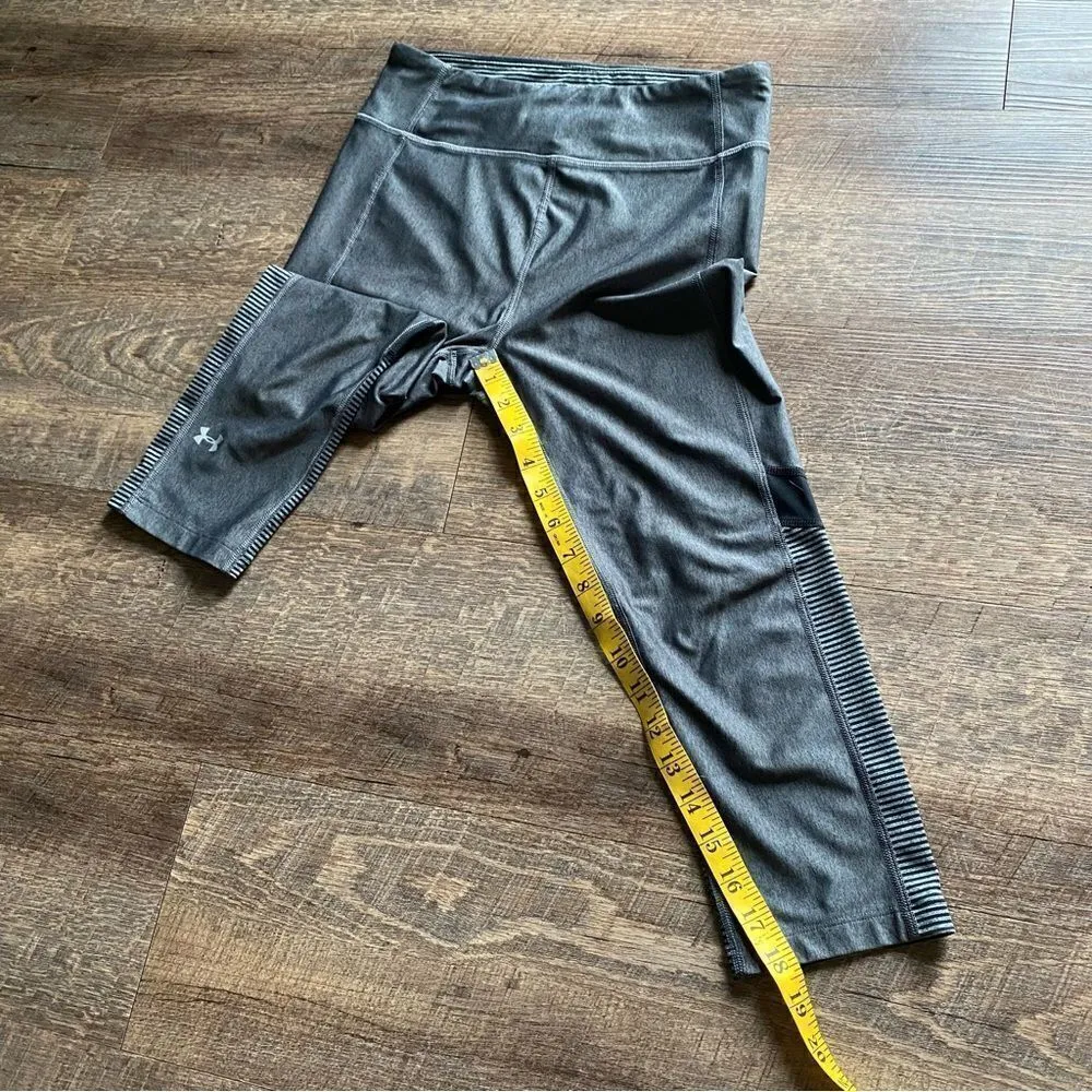 Under Armour Capri Legging Gray Black Small Compression Gym Workout - Image 11