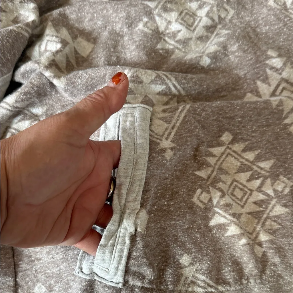 Miss Me Taupe and Cream Patterned Cardigan size S - Image 6