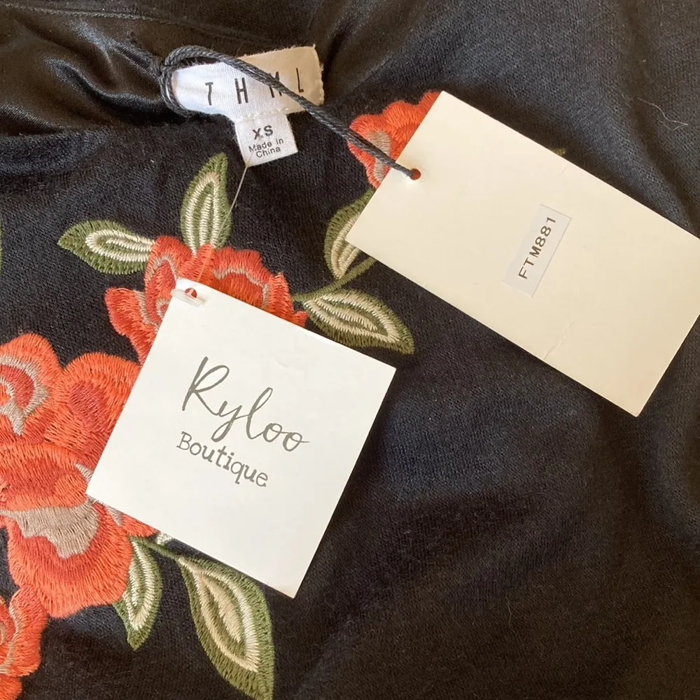 NWT womens size XS Black THML Ruffle Sleeve Floral Embroidered Dress - Image 6