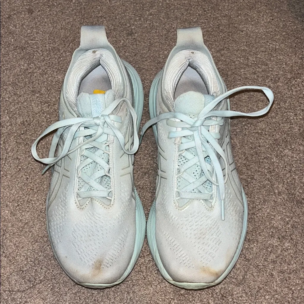 Asics Nimbus 25 Women's Light Blue Running Shoes - Image 2