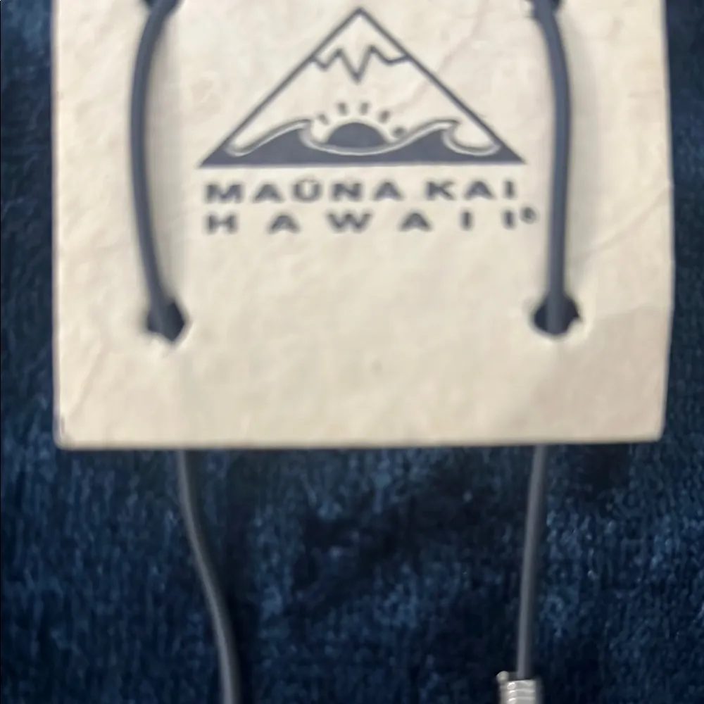 Elegant Green Beaded Fish Necklace - Image 2