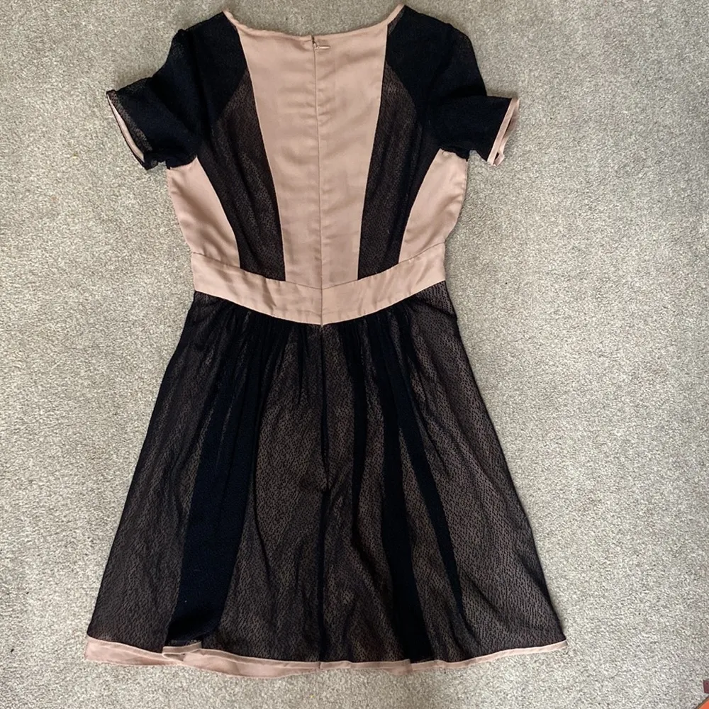 BCBGeneration Nude Black Lace Short Sleeve Fit & Flare Dress Size 2 - Image 3